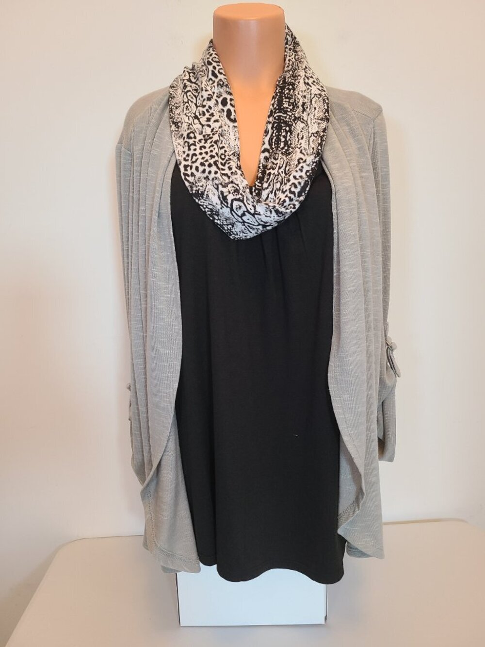 Notations Twin Set Blouse Top Gray Black With Scarf NWT - Picture 6 of 15